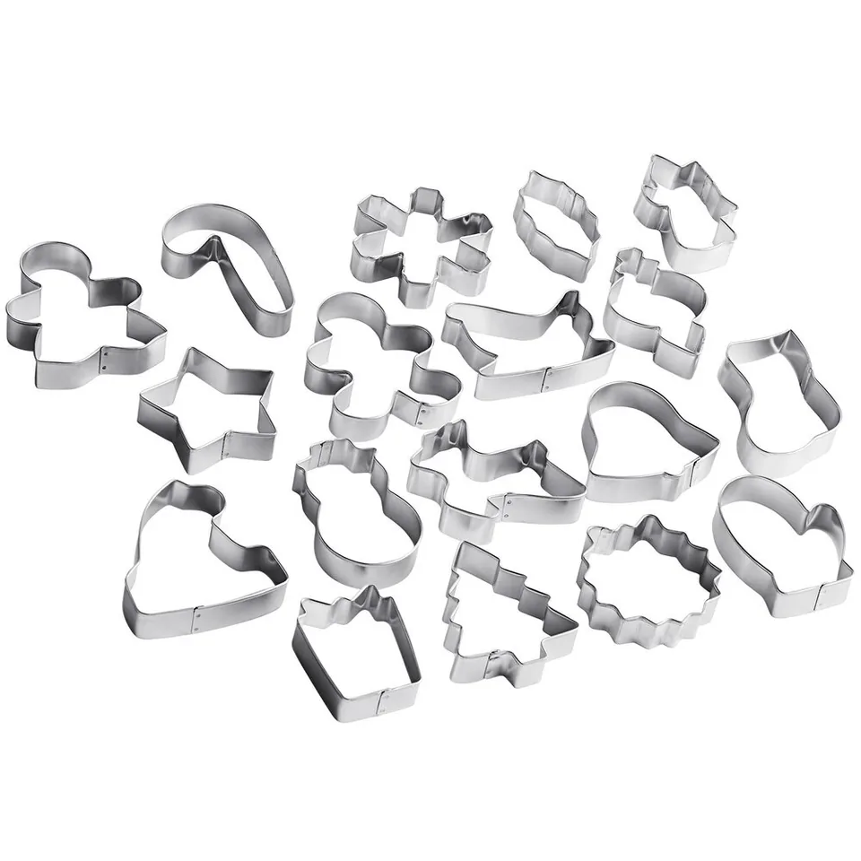 Wilton Metal Cookie Cutter Set (Assorted Holiday)