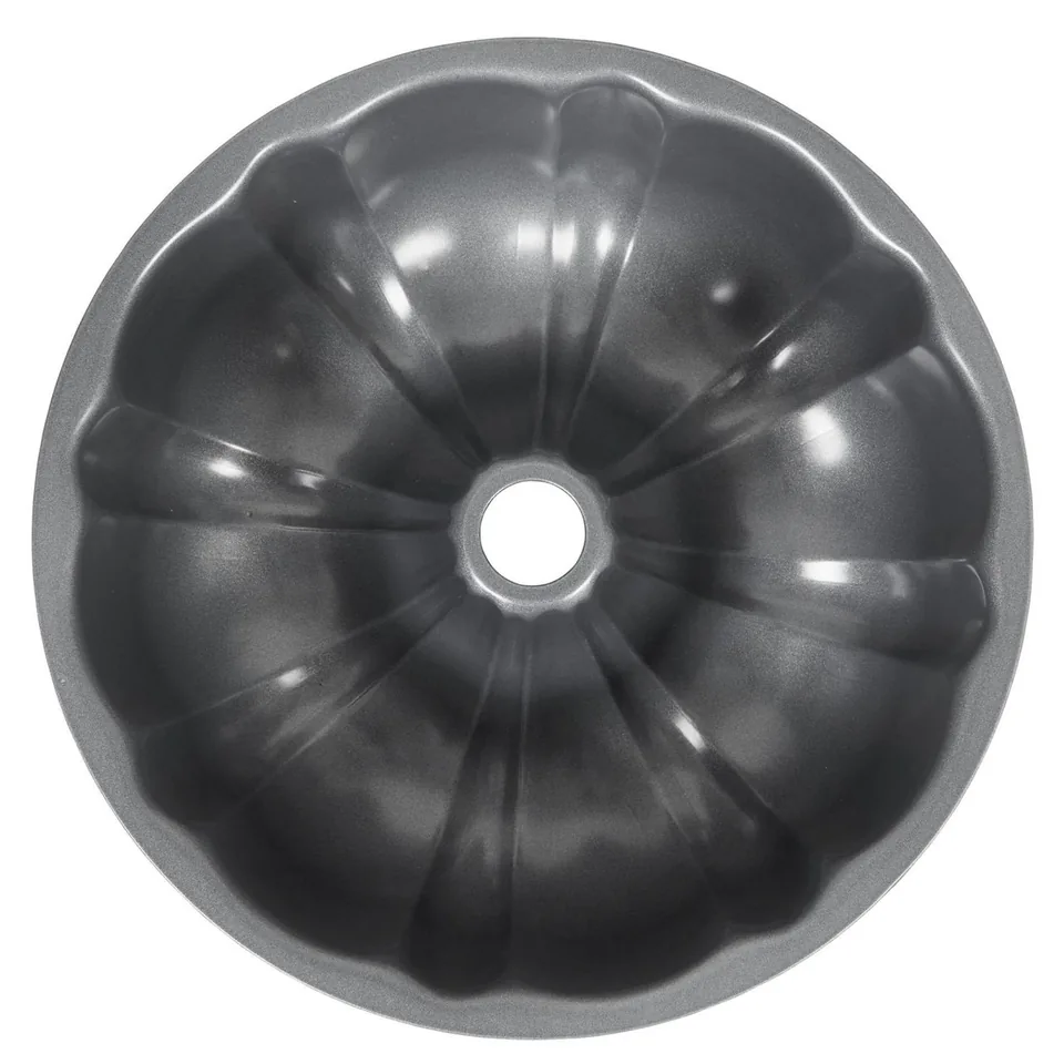 Wilton Fluted Tube Bundt Pan
